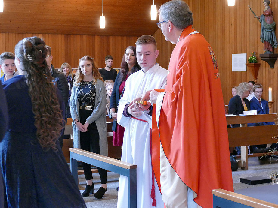 Firmung 2019 in Naumburg (Foto: Karl-Franz Thiede)